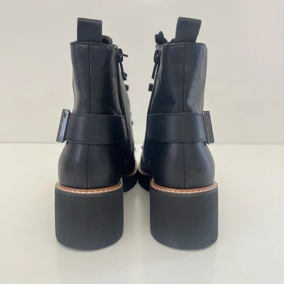 Black Ankle Booties Low Heel Side Zip Comfort Boots Size 7 Naturalizer Cabaret - Picture 10 of 13